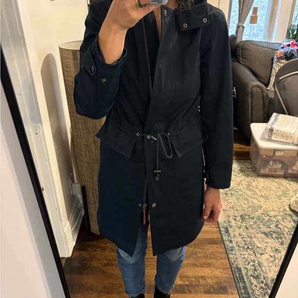 Poetry rain jacket. - Picture 4 of 6